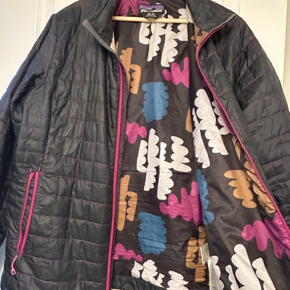 Patagonia women's XXL nano puff - Picture 3 of 5